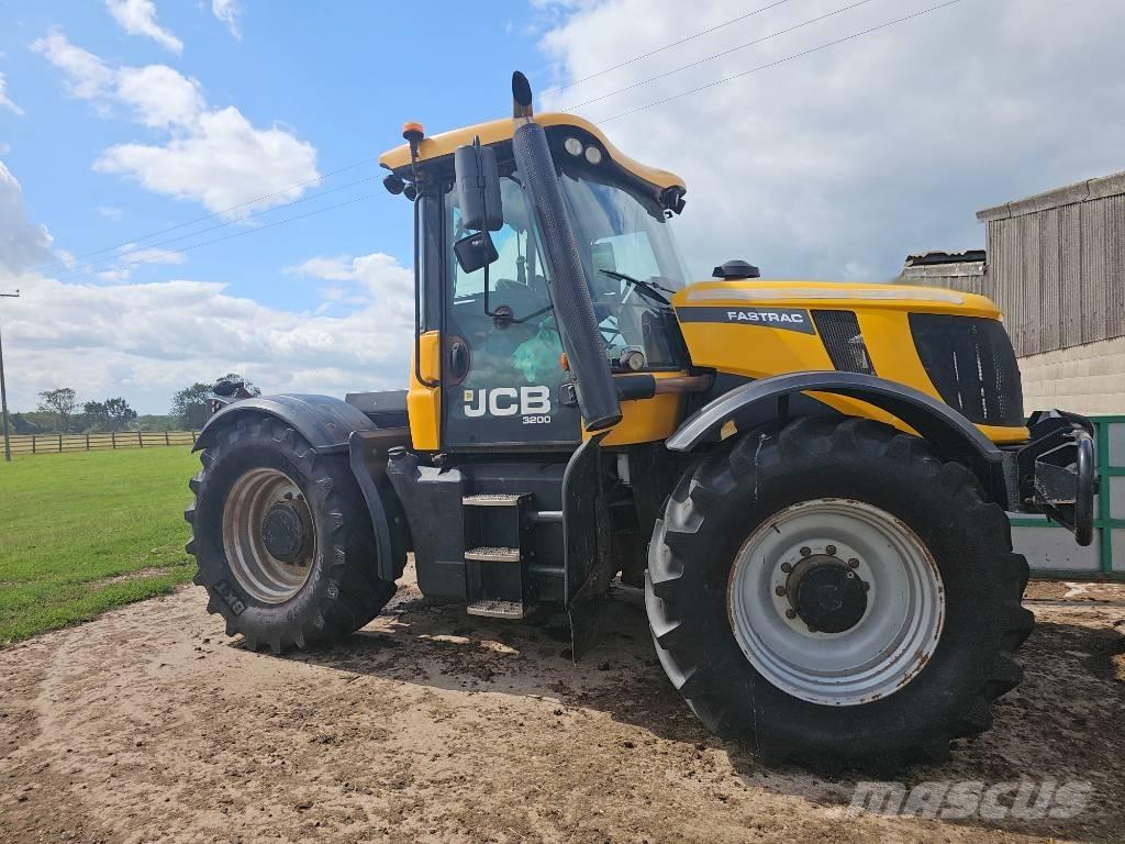 JCB Fastrac 3200 트랙터