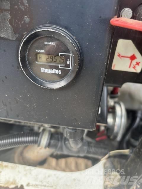 Thwaites MACH 477 건설현장 덤프트럭