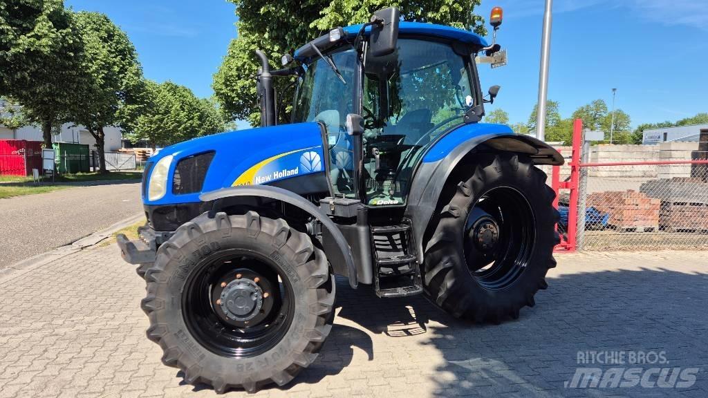 New Holland T 6010 트랙터
