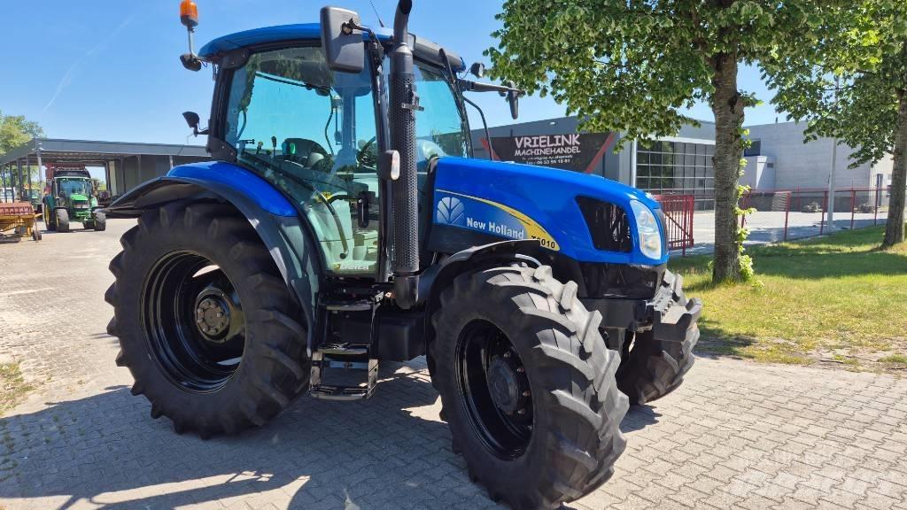 New Holland T 6010 트랙터