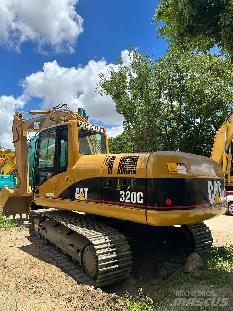 CAT CAT320C 중형굴삭기 7톤-28톤