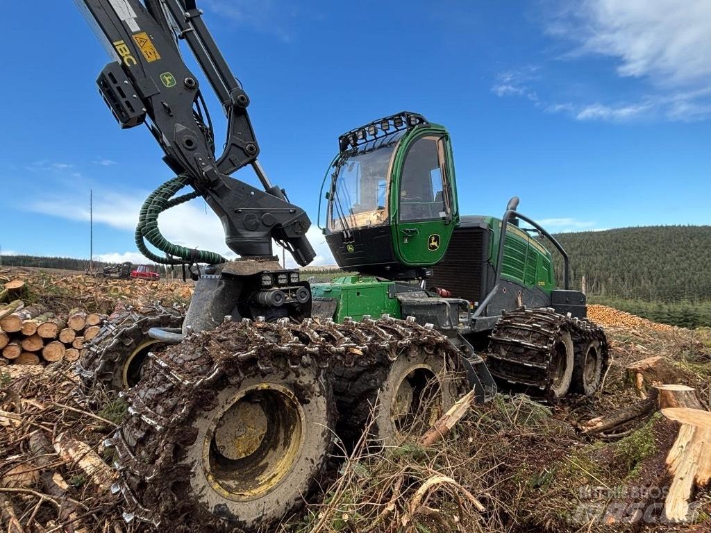 John Deere 1270G 8WD 원목 하베스터