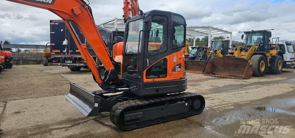 Doosan DX 62 R-3 소형 굴삭기 7톤 미만