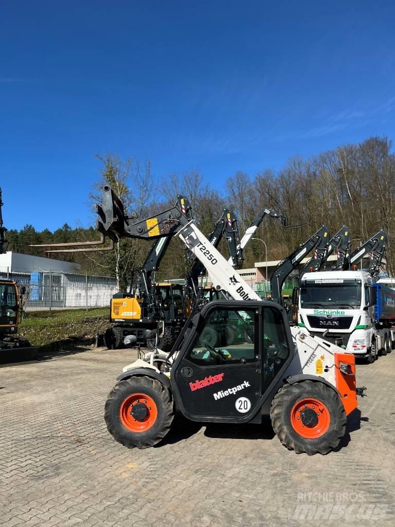 Bobcat T 2250 텔러 핸들러