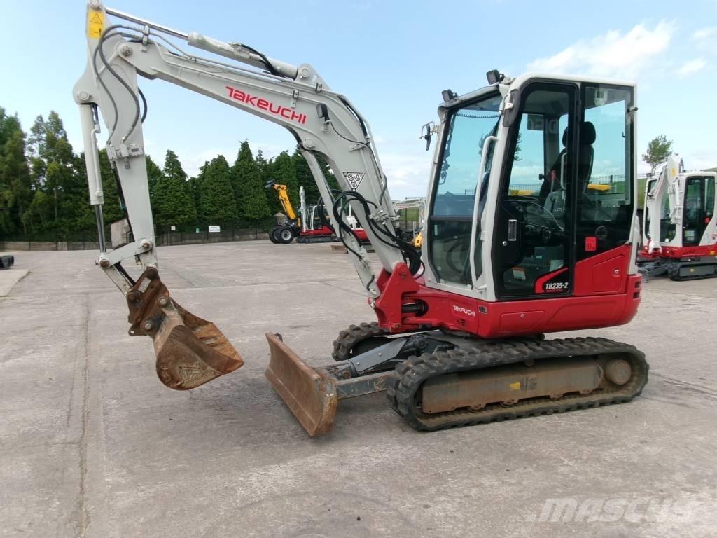 Takeuchi TB235-2 소형 굴삭기 7톤 미만