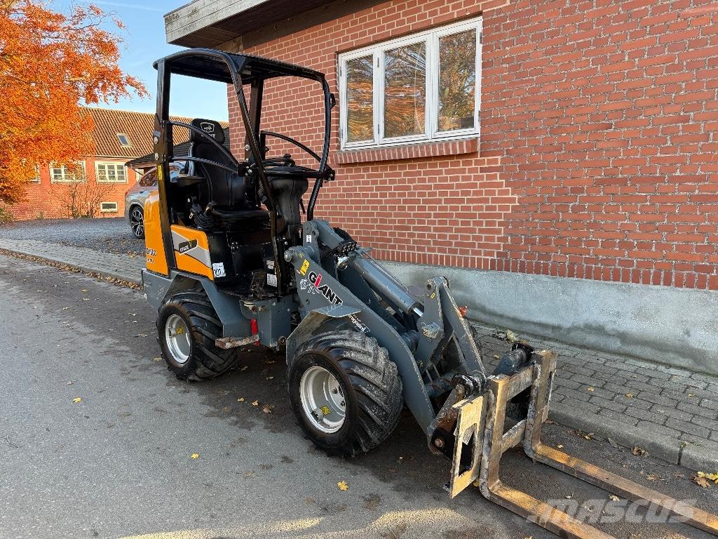 GiANT G 1500 X-tra 미니 로더