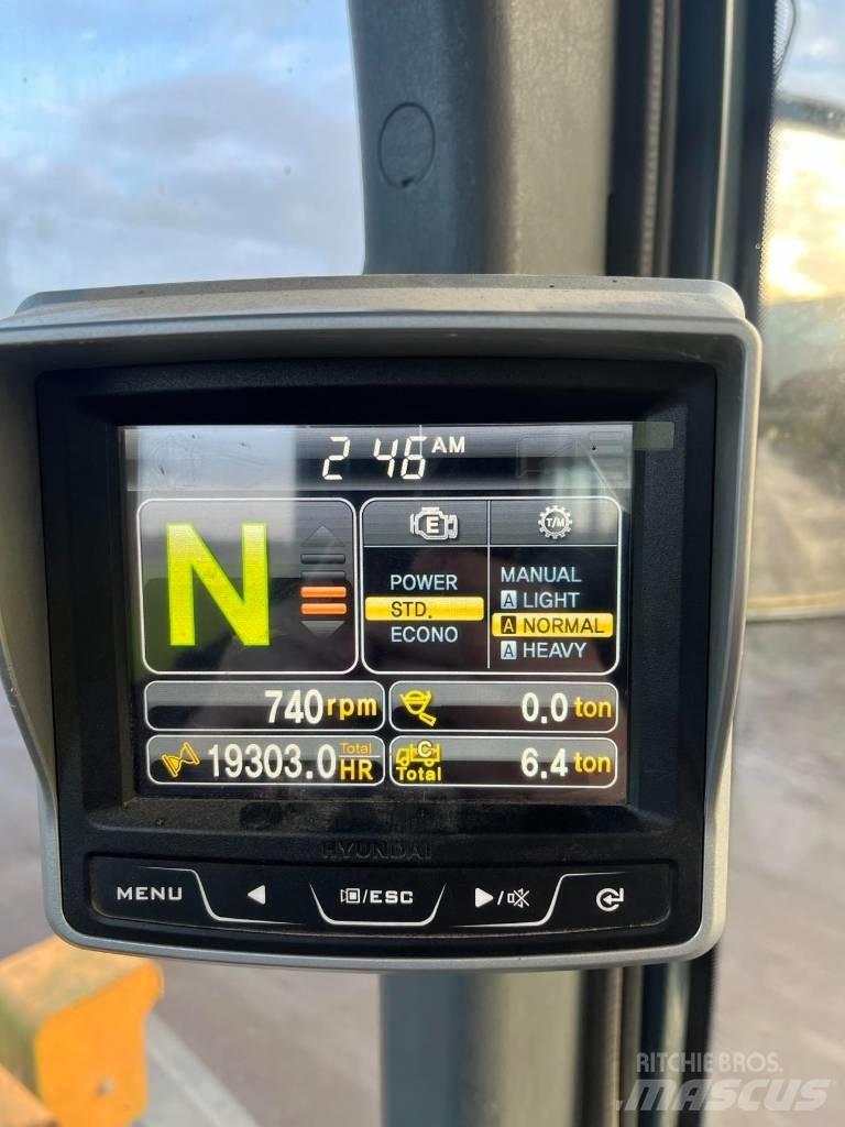 Hyundai HL 760-9  휠로우더