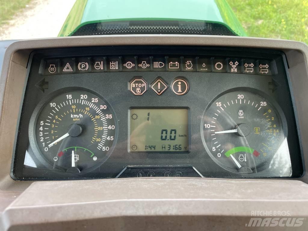 John Deere 6920 트랙터
