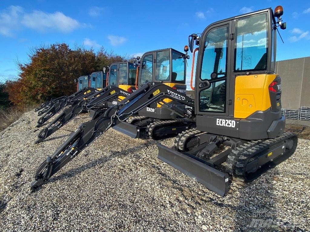 Volvo ECR 25 D 소형 굴삭기 7톤 미만