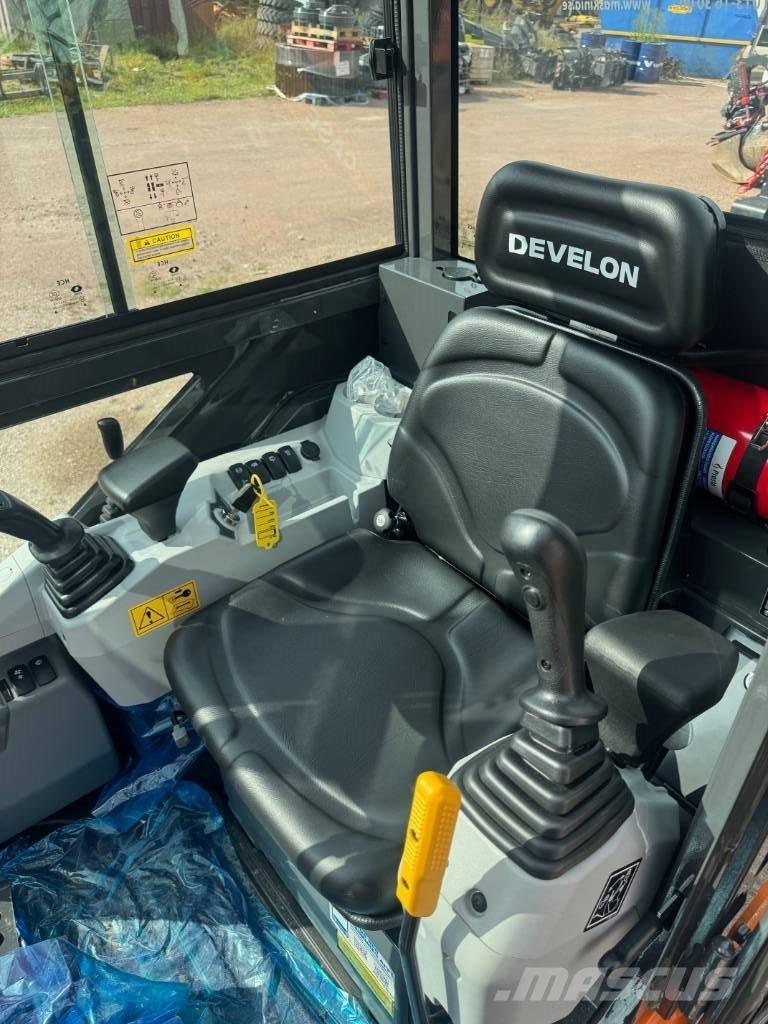 Develon DX 19-7 소형 굴삭기 7톤 미만
