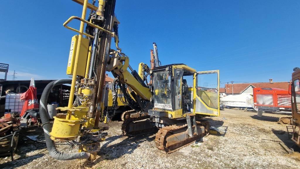 Atlas Copco F6 도로 굴착기