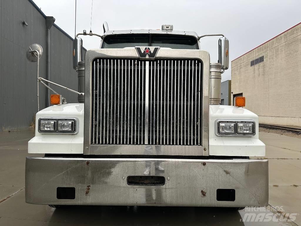 Western Star 4900 SF 트랙터 유닛