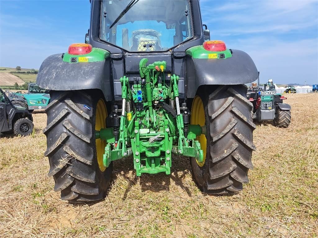John Deere 6110M 트랙터