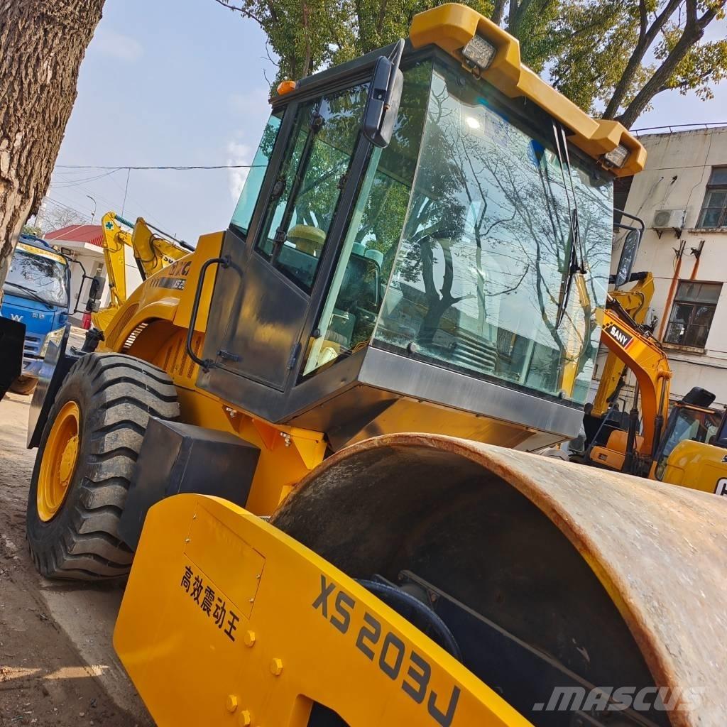 XCMG XS 203 J 싱글 드럼 롤러