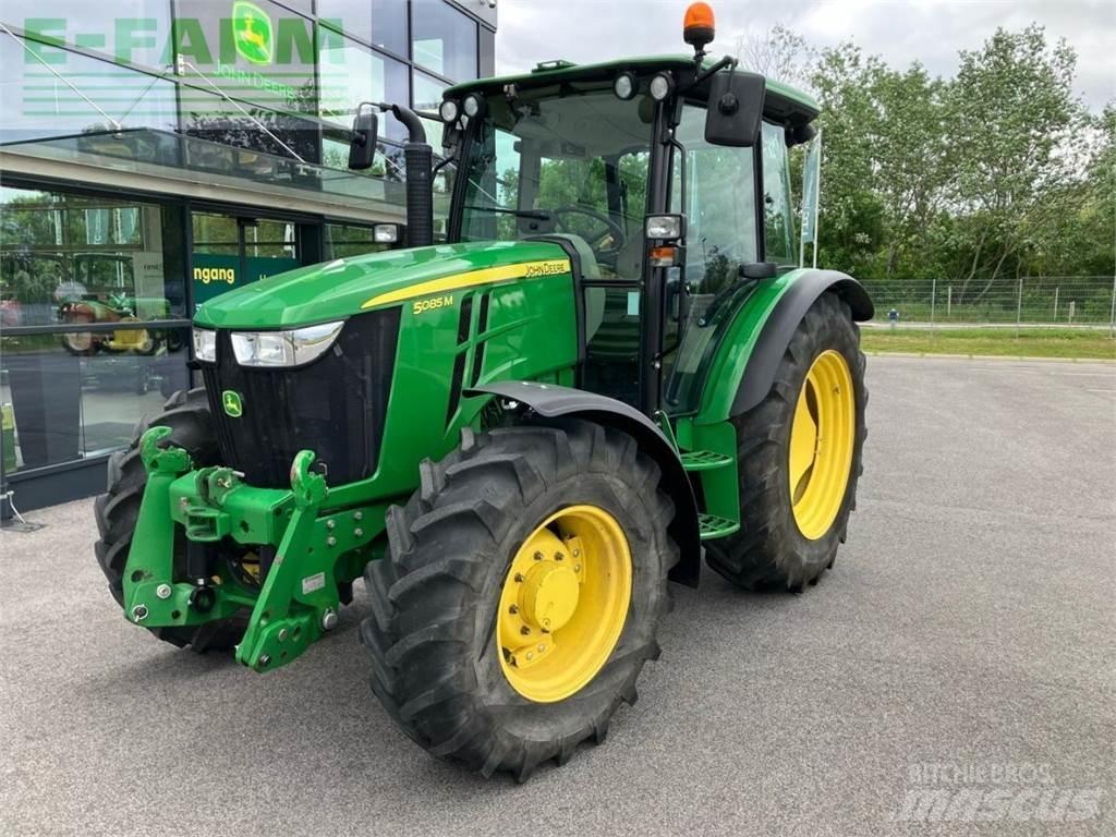 John Deere 5085M 트랙터