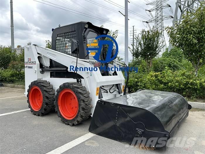 Bobcat S 16  스키드로더