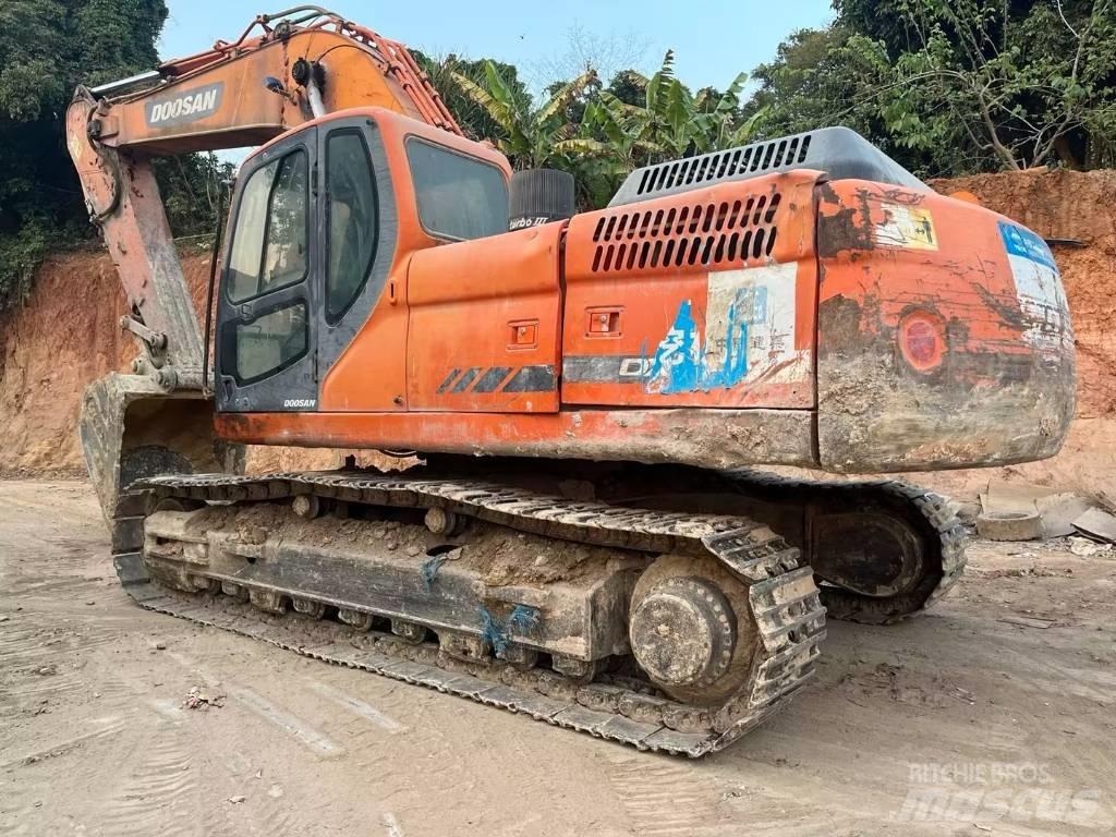 Doosan DX 300 LC 소형 굴삭기 7톤 미만