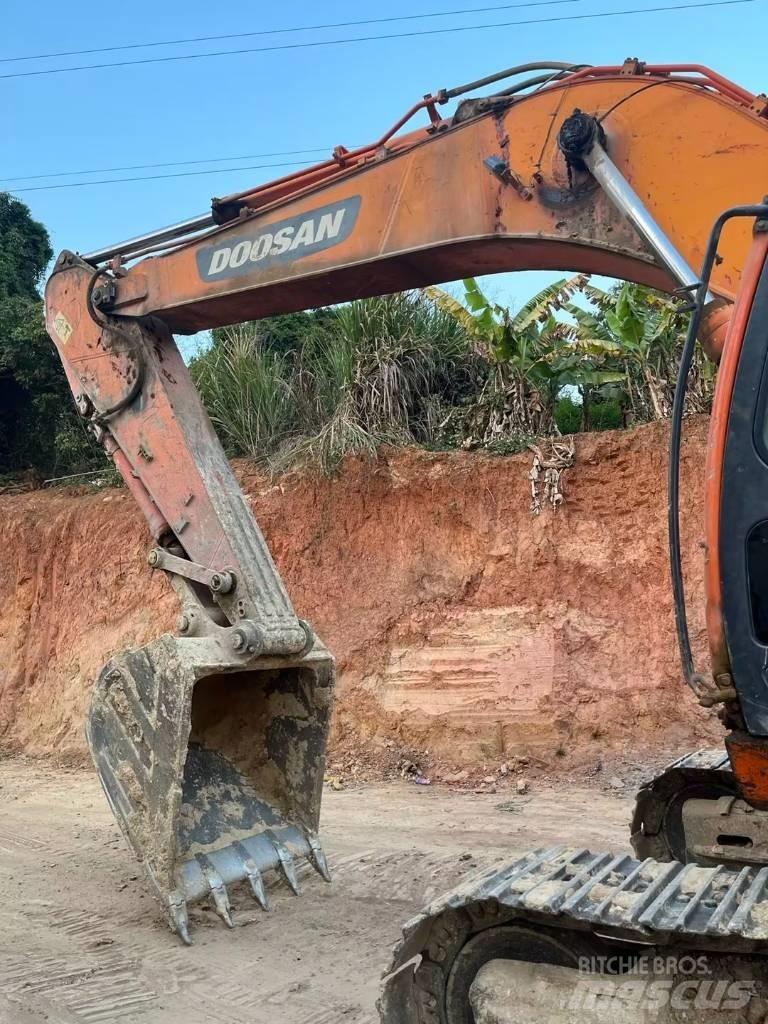 Doosan DX 300 LC 소형 굴삭기 7톤 미만
