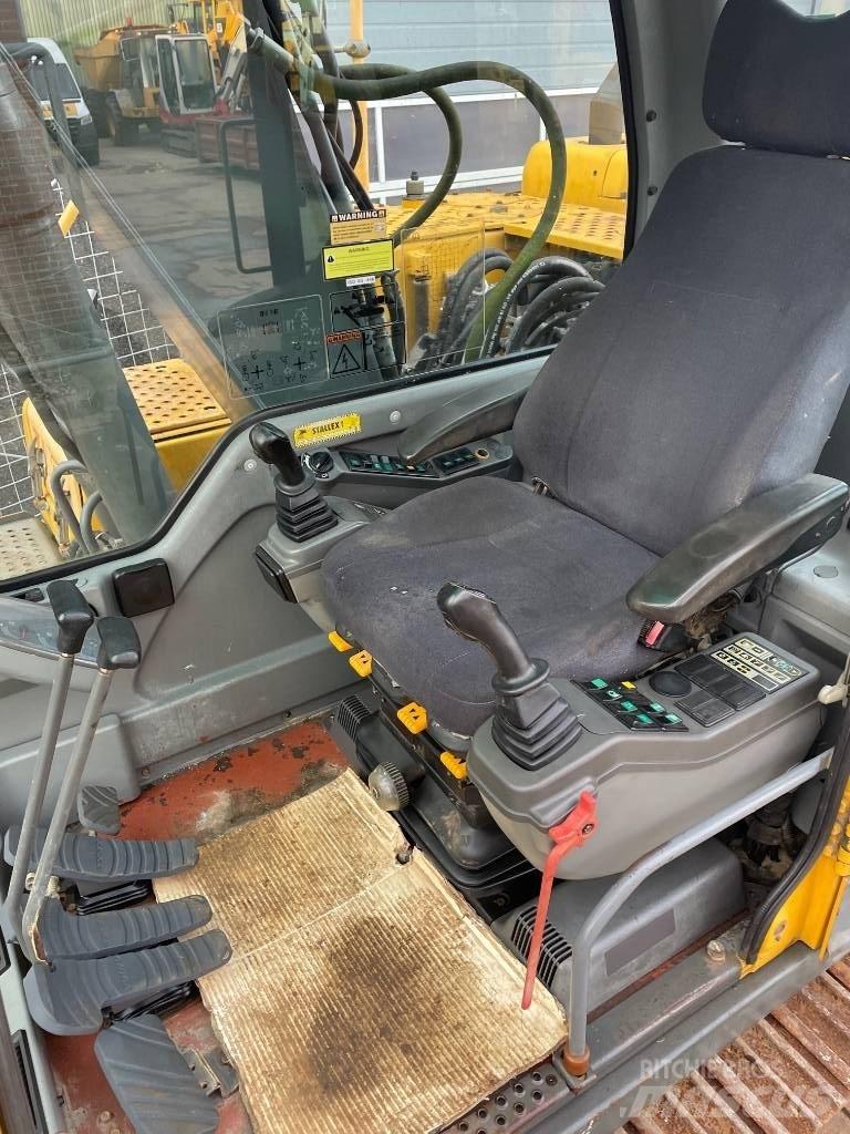 Volvo EC140B 대형 굴삭기 29톤 이상