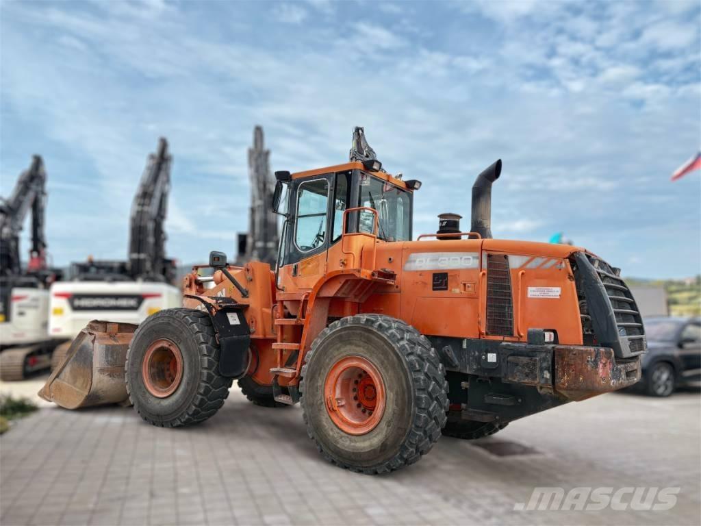 Doosan DL 300  휠로우더
