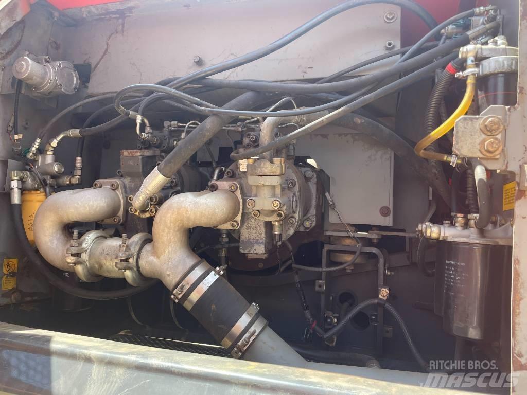 Hitachi ZX 350 대형 굴삭기 29톤 이상