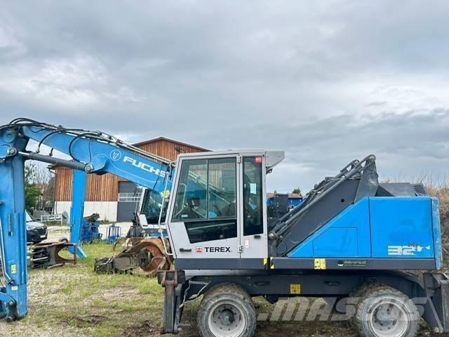 Fuchs MHL 320 폐기물/산업 처리기