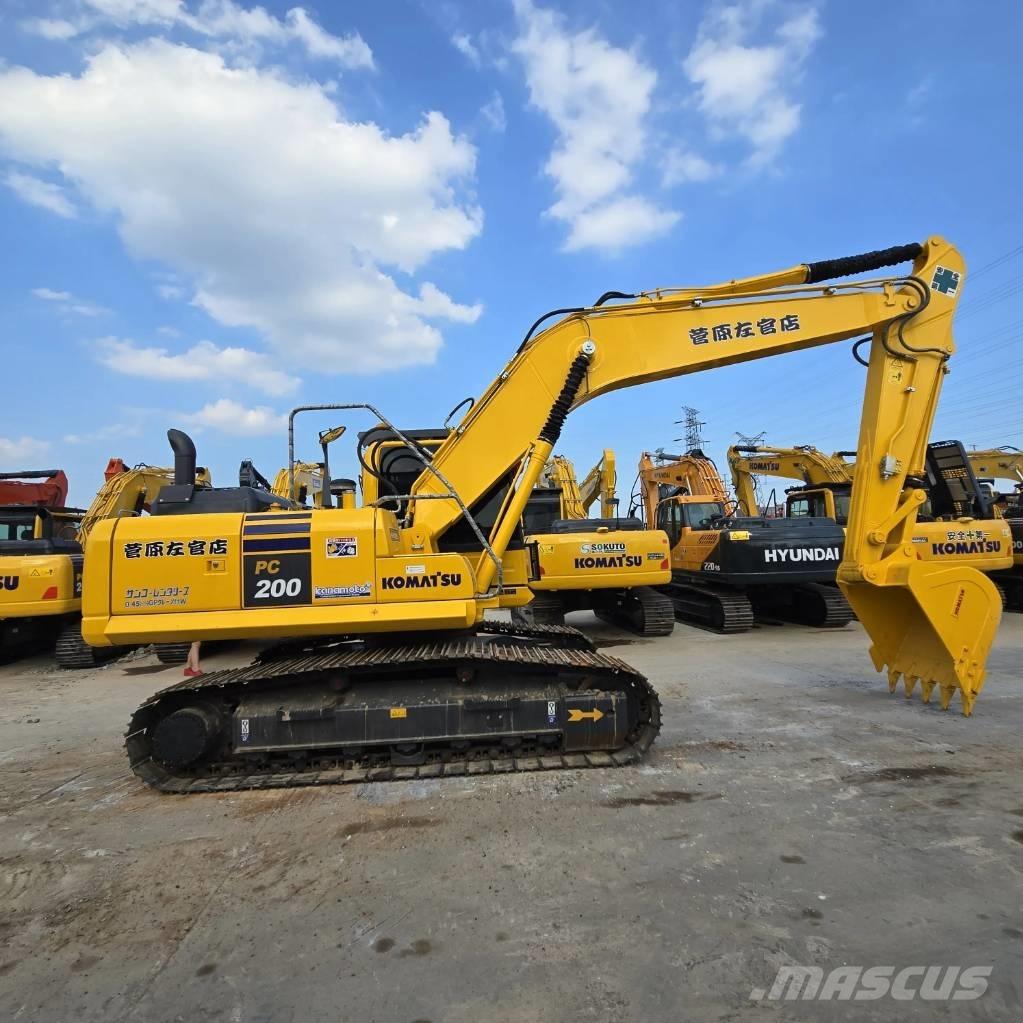 Komatsu PC 200-8 대형 굴삭기 29톤 이상