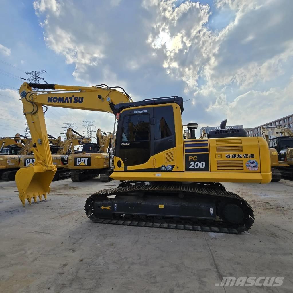 Komatsu PC 200-8 대형 굴삭기 29톤 이상
