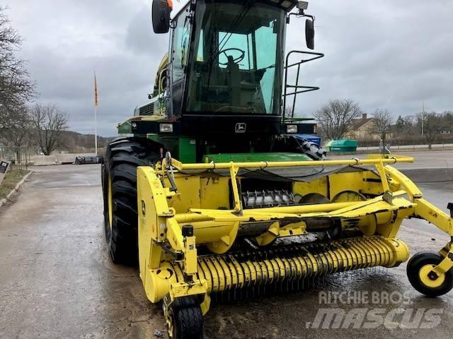 John Deere 6950 자동 초지기계