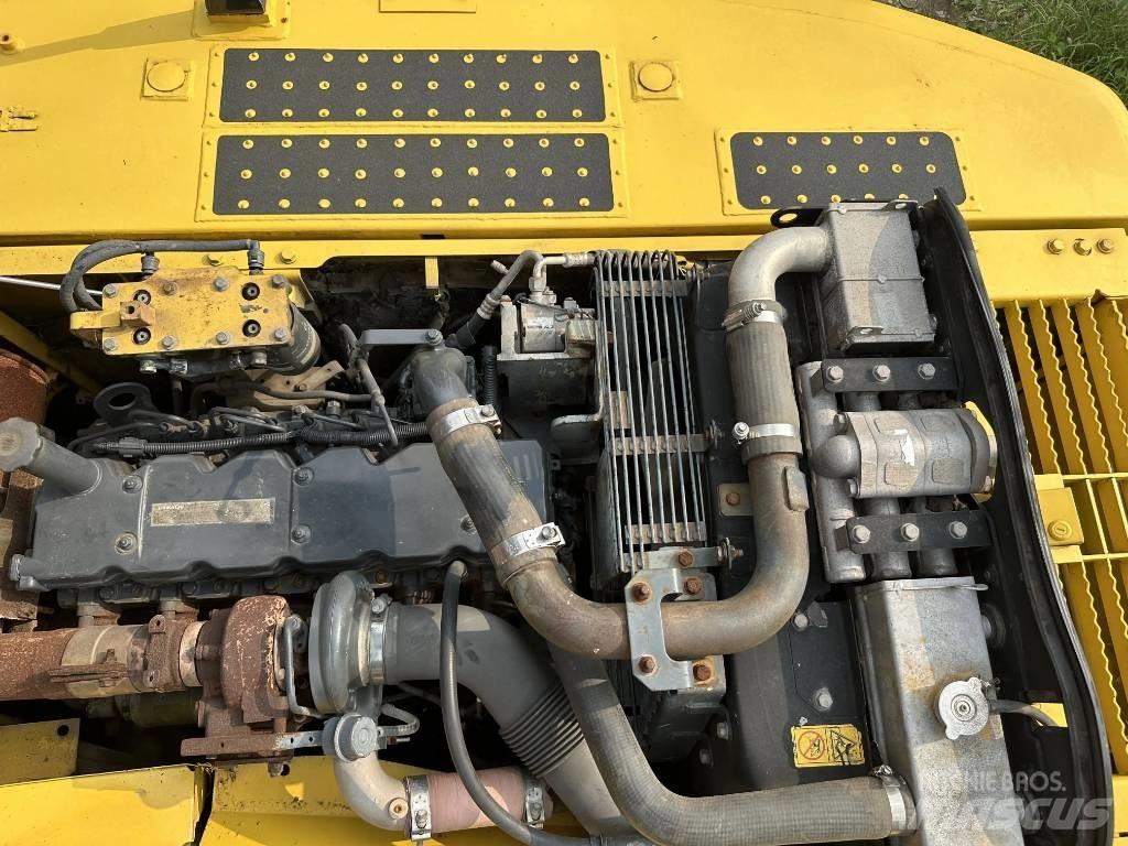 Komatsu PC240-8 대형 굴삭기 29톤 이상