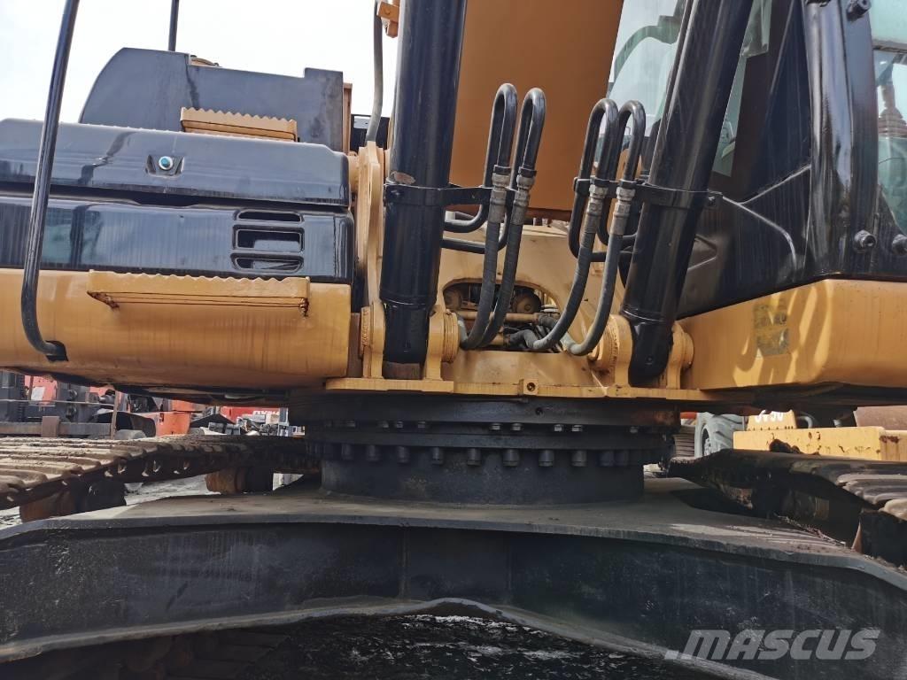 CAT 323D 대형 굴삭기 29톤 이상