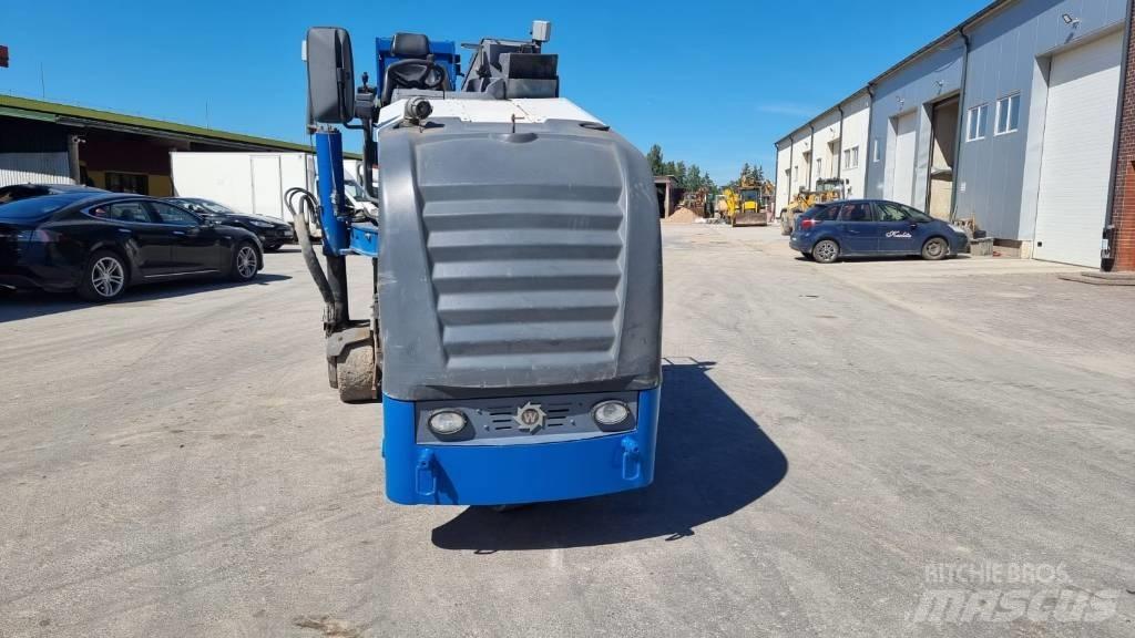 Wirtgen W 50 DC 아스팔트 콜드 밀링 기계