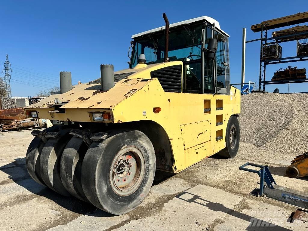 Stavostroj VP 2400 공기 타이어 롤러