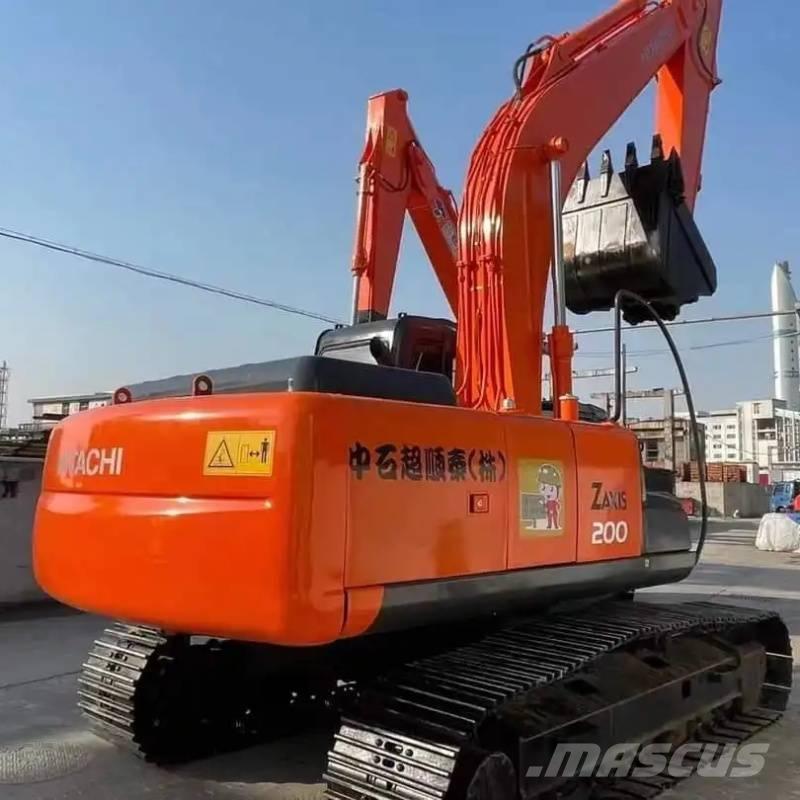 Hitachi ZX 200 대형 굴삭기 29톤 이상
