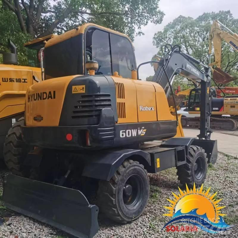 Hyundai R 60 W  휠 굴삭기