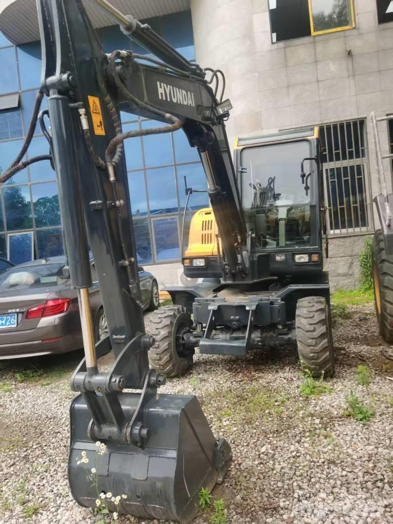 Hyundai R 60 W  휠 굴삭기