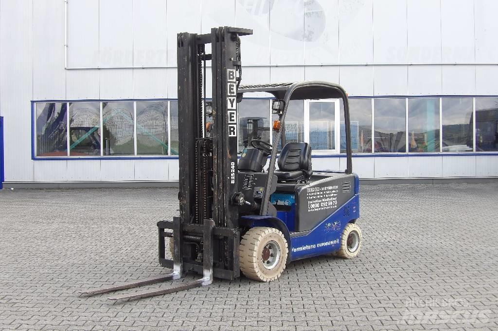 Manitou ME 430 전동 지게차