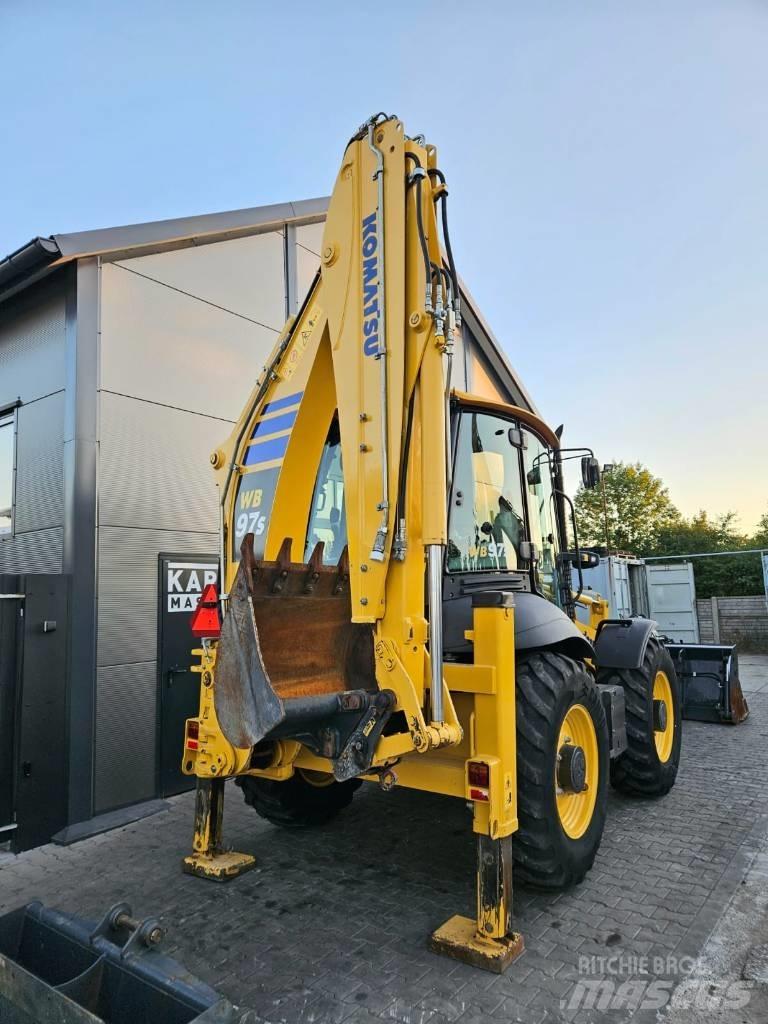 Komatsu WB 97 S-8 백호로더