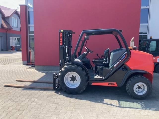 Manitou MC 25 험지용 트럭