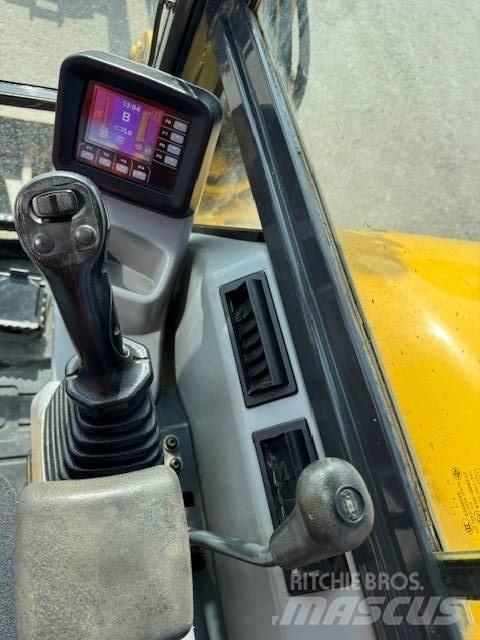 Komatsu PC 80 MR 중형굴삭기 7톤-28톤