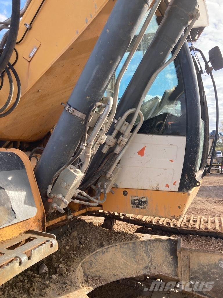 Liebherr R 906 대형 굴삭기 29톤 이상