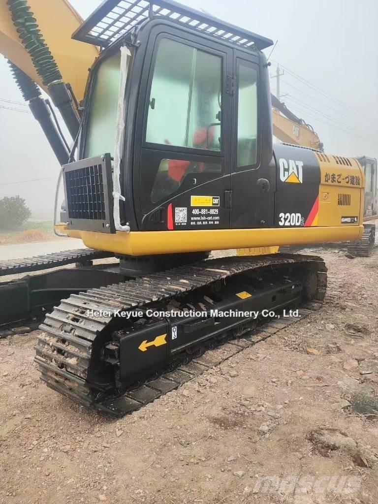 CAT 323 대형 굴삭기 29톤 이상