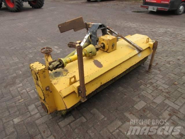 Riko M700 기타 도로 및 제설 기계
