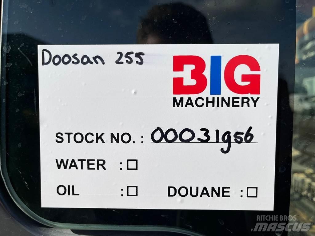 Doosan DX255LC-3 대형 굴삭기 29톤 이상