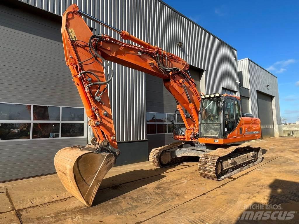 Doosan DX255LC-3 대형 굴삭기 29톤 이상