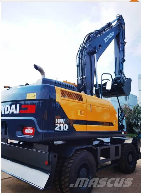 Hyundai 210W-9  휠 굴삭기