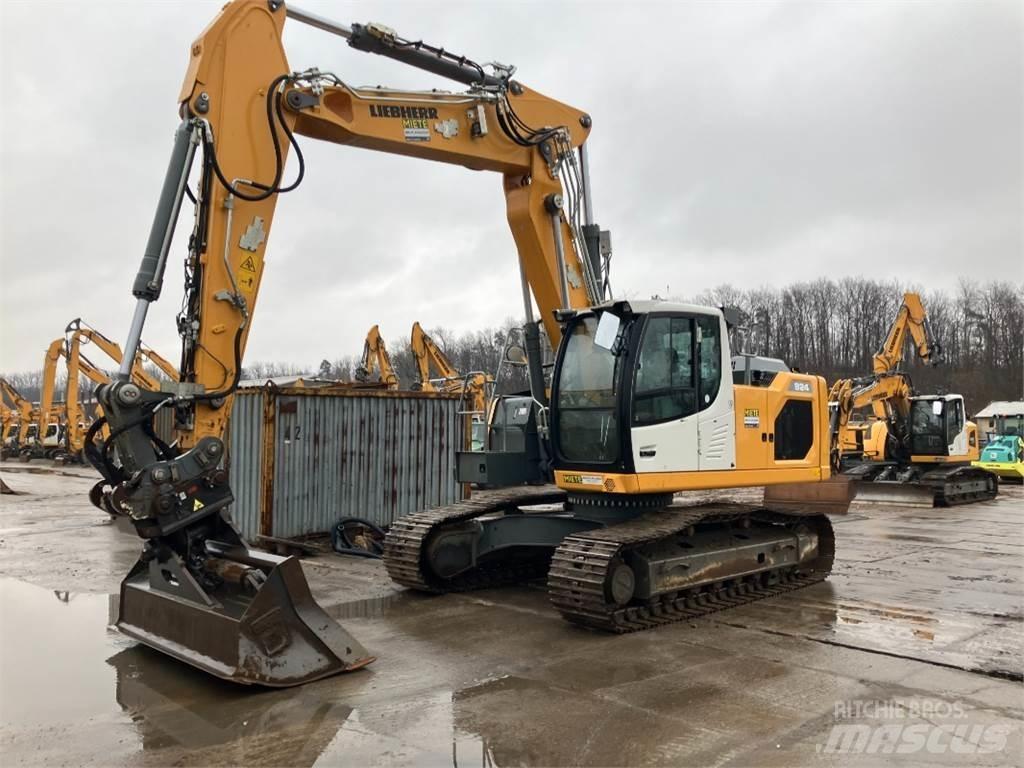 Liebherr R924 대형 굴삭기 29톤 이상