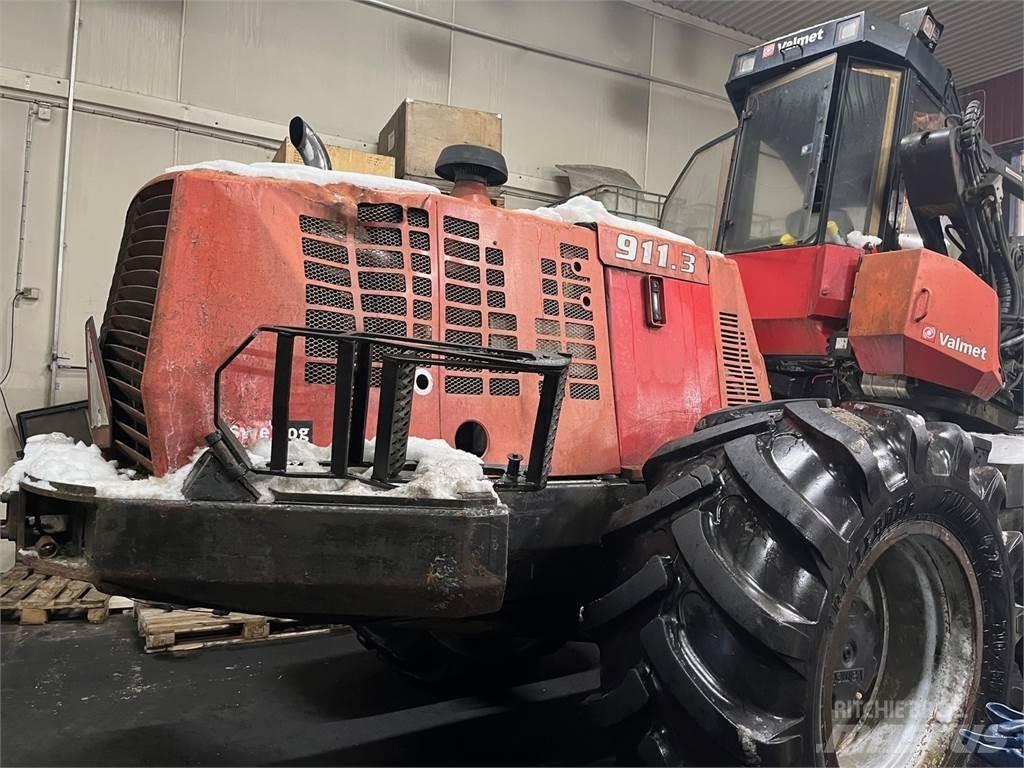 Valmet 911.3 원목 하베스터