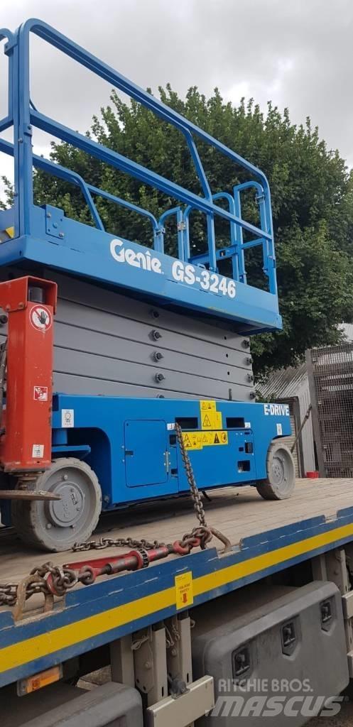 Genie GS 3246 가위형 리프트