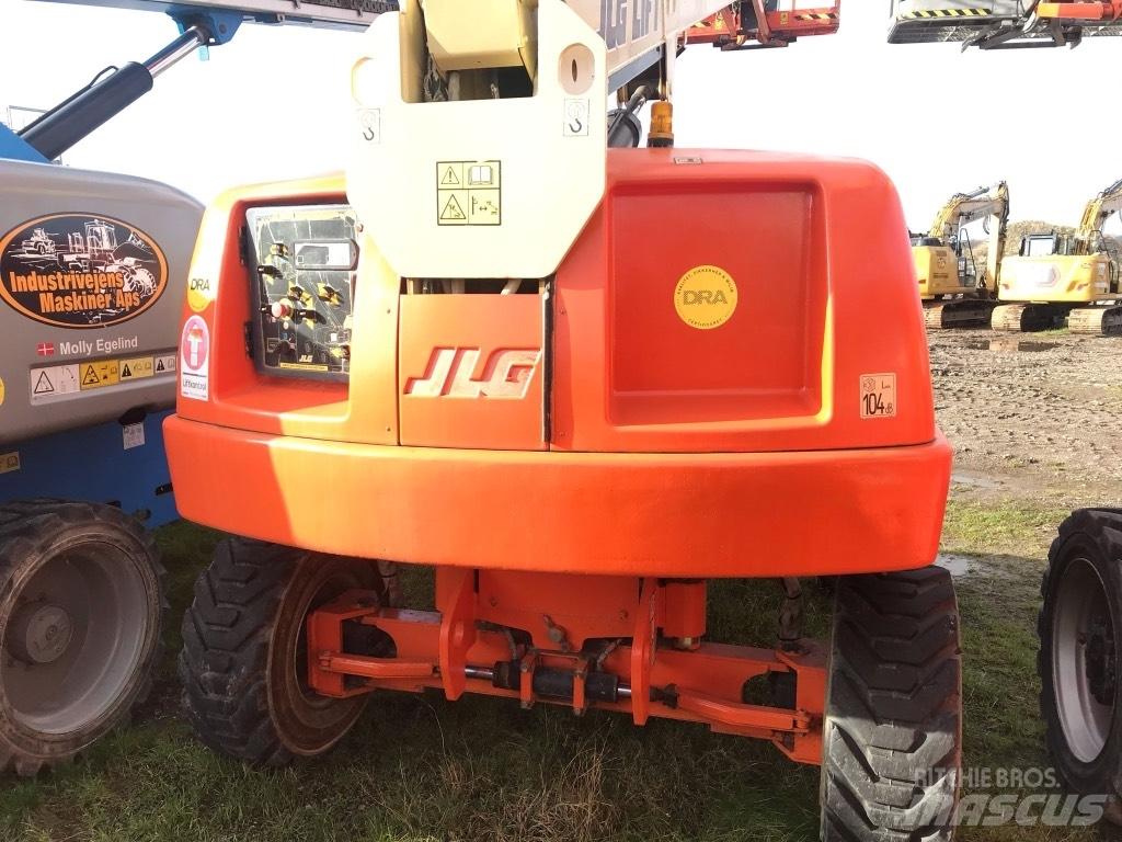 JLG 460 SJ 견인식 전동이동 리프트